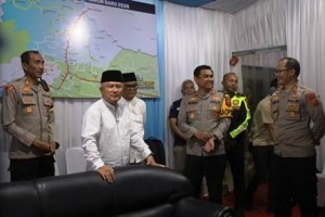 Bupati Kuningan saat monitoring malam tahun baru 2026.